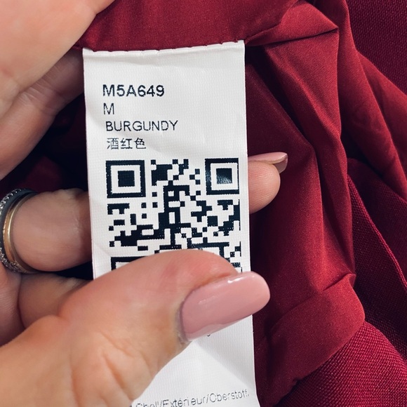 90’s Chic Burgundy Button Down Vest Top size Medium - Picture 4 of 7